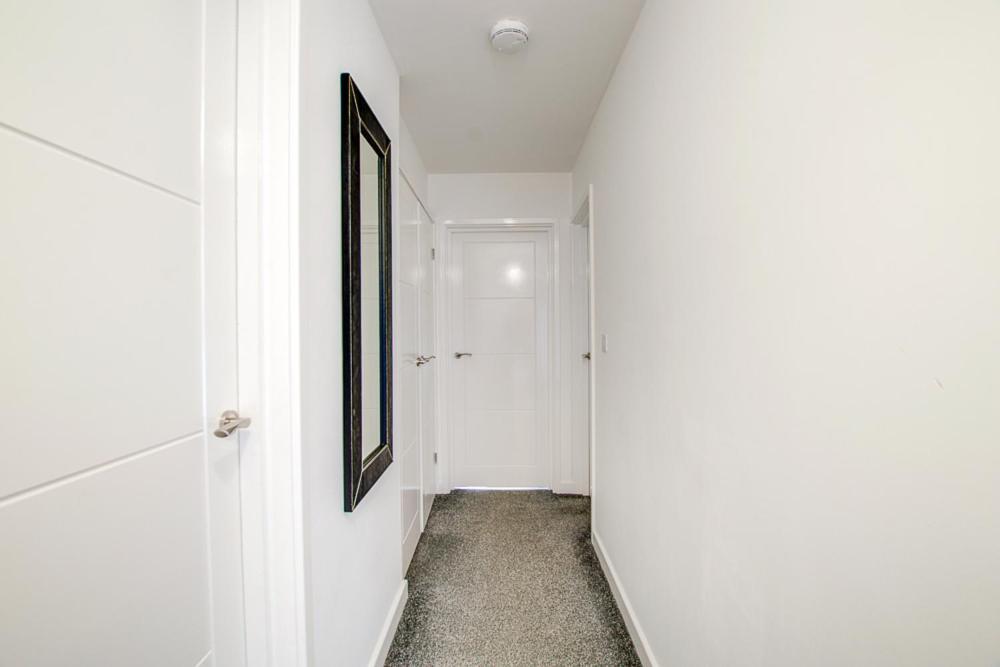 Sunderland Short Stays 2 Bedroom Apartment Free Parking Fulwell Sr6 エクステリア 写真