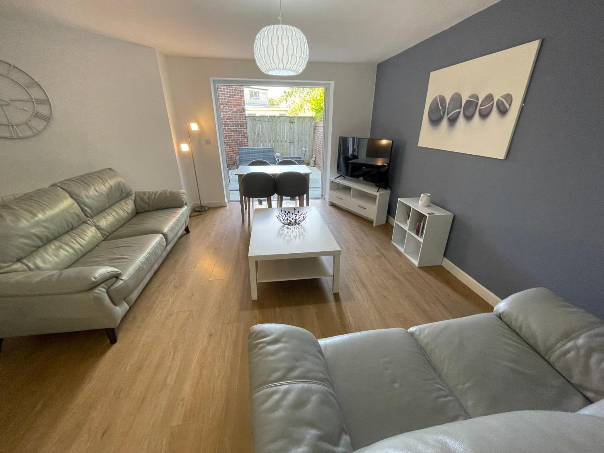 Sunderland Short Stays 2 Bedroom Apartment Free Parking Fulwell Sr6 エクステリア 写真