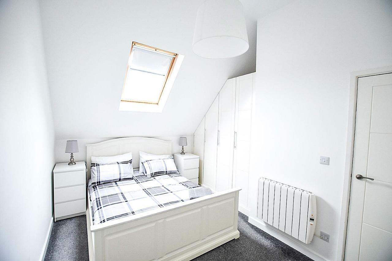 Sunderland Short Stays 2 Bedroom Apartment Free Parking Fulwell Sr6 エクステリア 写真