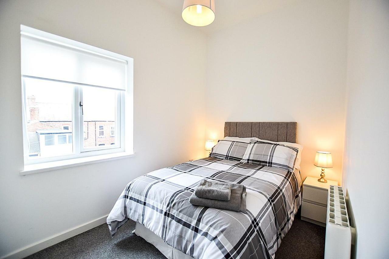 Sunderland Short Stays 2 Bedroom Apartment Free Parking Fulwell Sr6 エクステリア 写真